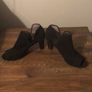 Life Stride Simply Comfort Coana Black Suede Heels